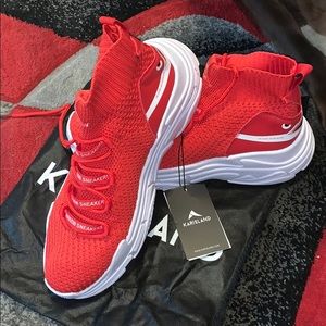 BRAND NEW Karisland Shark Sneakers